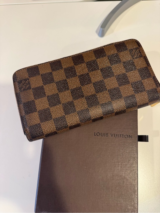 Louis Vuitton Handbags - Louis Vuitton Damier Zip-Around Wallet in Dark and Light Brown